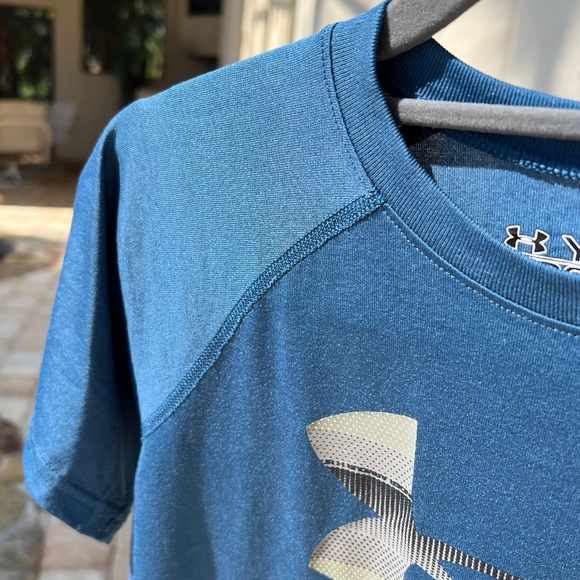 Boys HeatGear Under Armour Short Sleeve - Picture 3 of 16